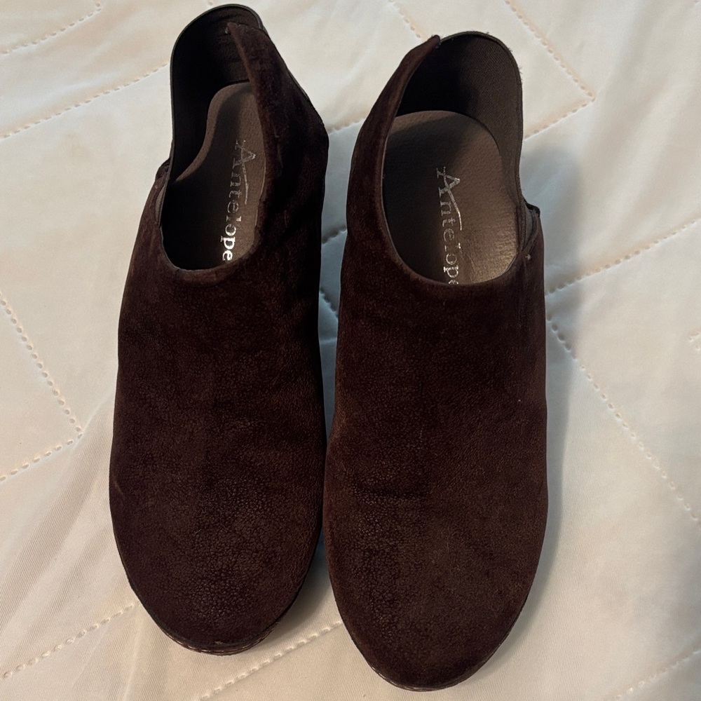 Antelope Dark Brown Women’s Clogs